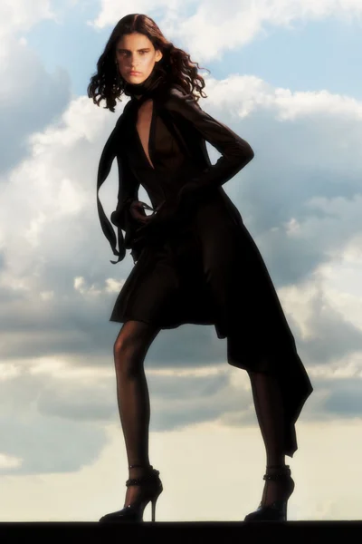 Look 19